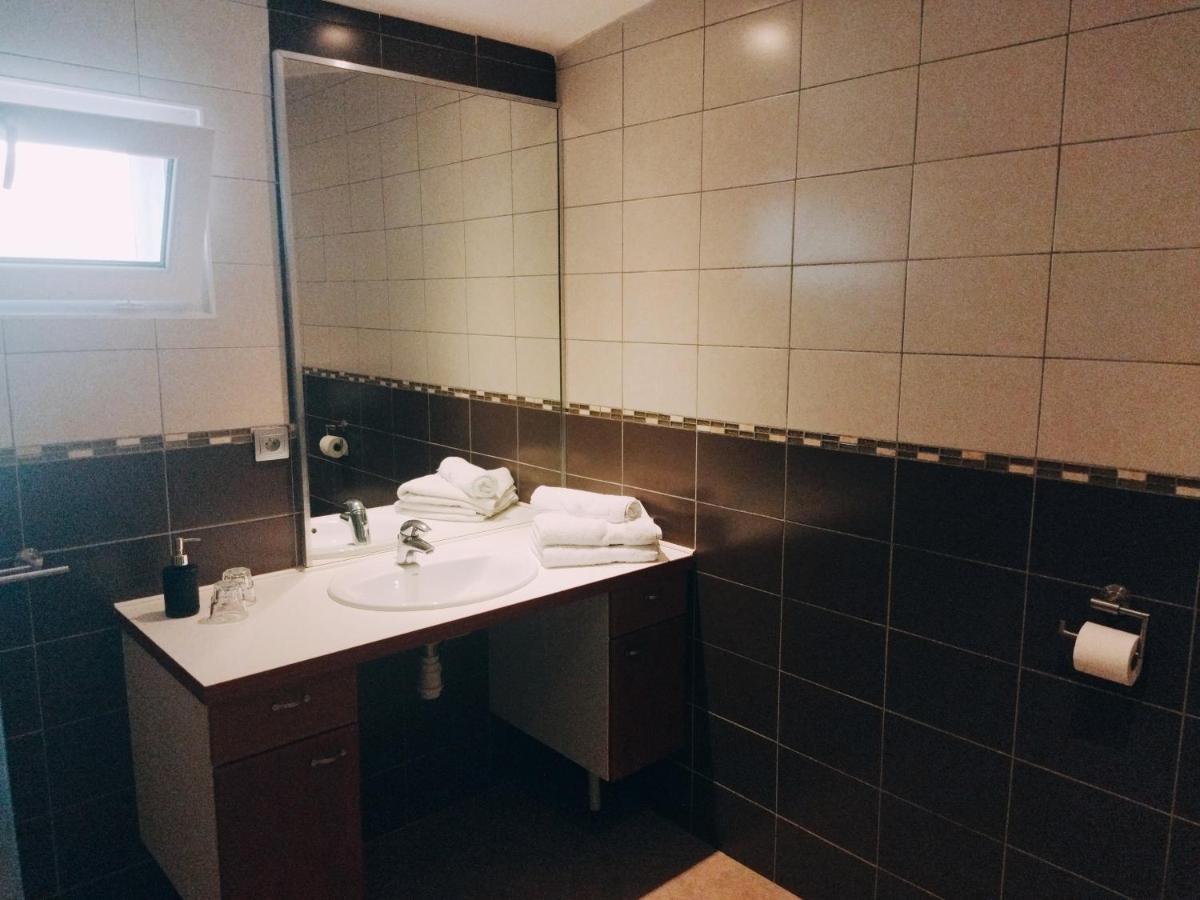 Aur Blan - Chambres Le Somail Eksteriør billede