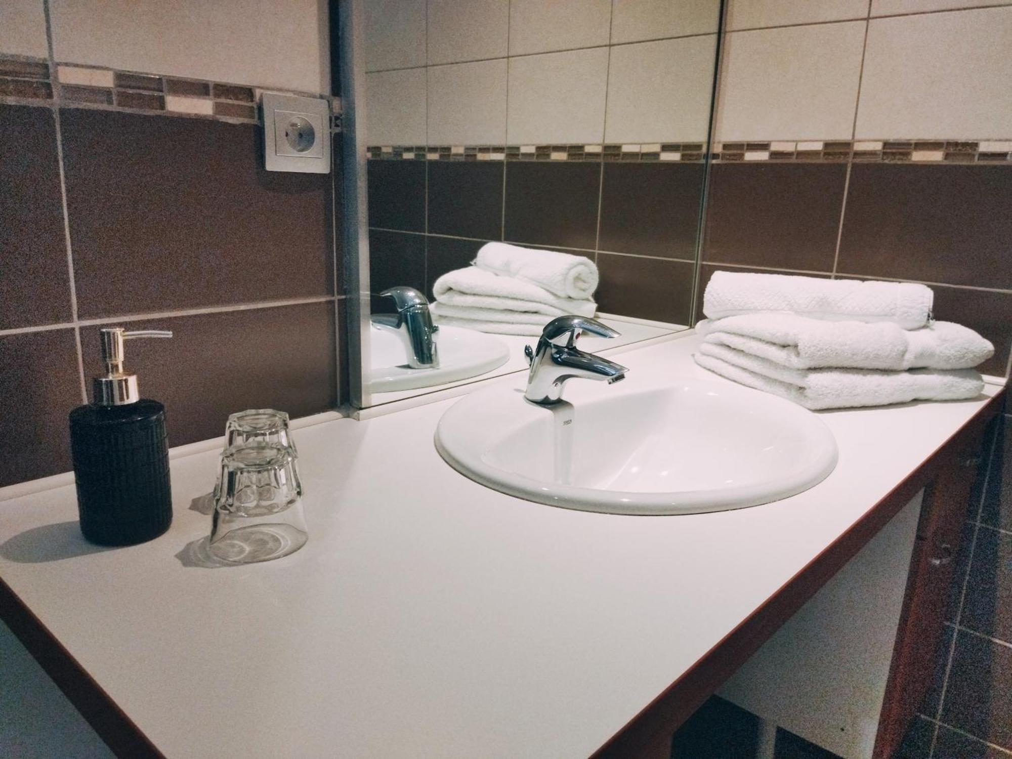 Aur Blan - Chambres Le Somail Eksteriør billede